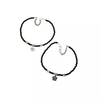Chevillière chic et élégante avec des perles noires Avec deux beaux accents floraux Ornées d un 