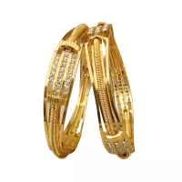 Élégants bracelets plaqués or avec un travail minutieux des pierres et une artisterie unique - Su